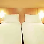 Ibis Hotel 3*