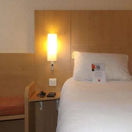 Ibis Hotel 3*