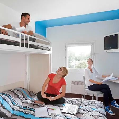 Ibis Hotel 3*