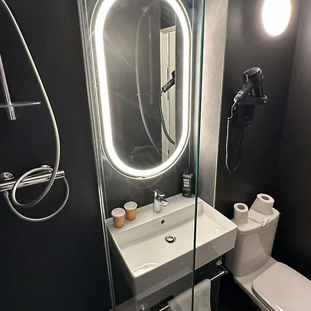 Ibis Hotel 3*