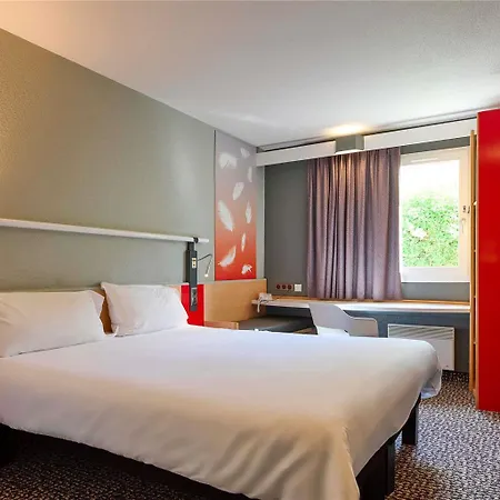 Ibis 3*