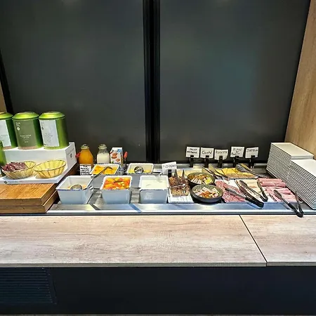 Ibis Hotel 3*