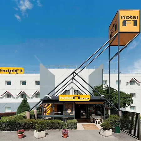 Ibis Hotel 3*